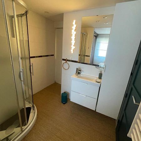 Mizar, Joli Appt Renove Avec Parking Et Balcon Apartman Courseulles-sur-Mer Kültér fotó