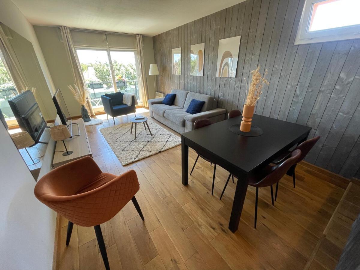 Mizar, Joli Appt Renove Avec Parking Et Balcon Apartman Courseulles-sur-Mer Kültér fotó
