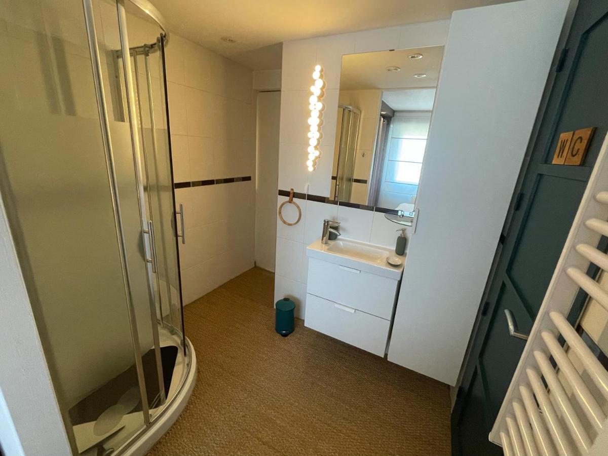 Mizar, Joli Appt Renove Avec Parking Et Balcon Apartman Courseulles-sur-Mer Kültér fotó
